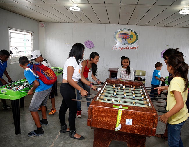 En los centros Alcance los niños y jóvenes de las colonias con