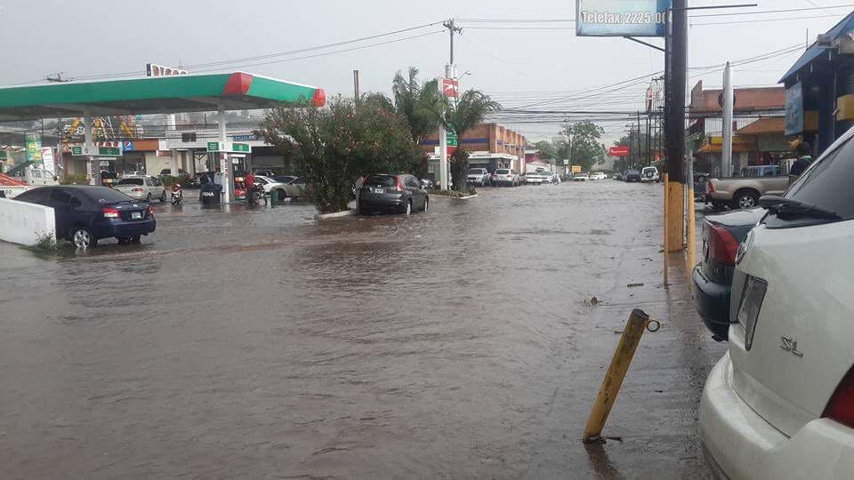 Fuertes lluvias provocan daños e inundaciones en Tegucigalpa Tiempo