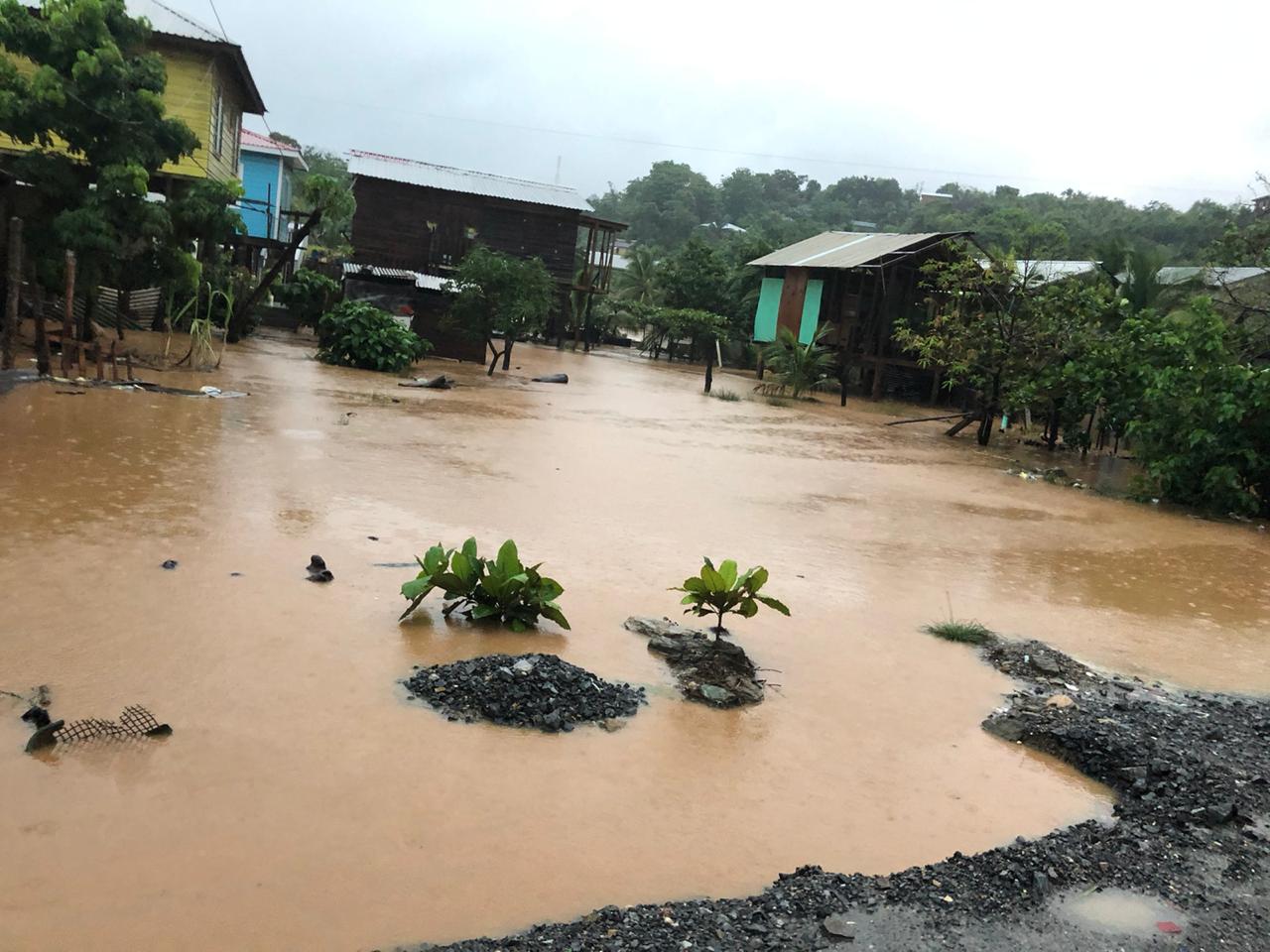 Inundaciones en José Santos Guardiola, Islas de la Bahía