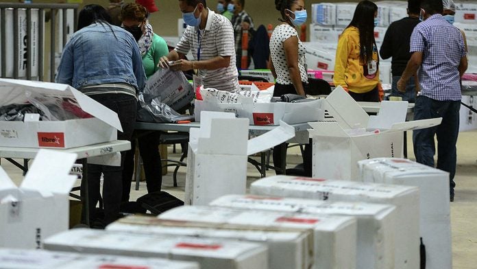 CNE reconteo supervisado de votos CNE reconteo supervisado de votos