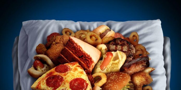 Alimentos por la noche Alimentos por la noche