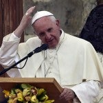 ECUADOR-POPE-FAITHFUL