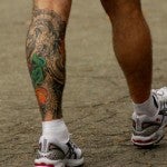 Encuentran en Italia pierna amputada con misterioso tatuaje
