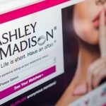 Hackers publican lista de clientes de sitio para infieles Ashley Madison