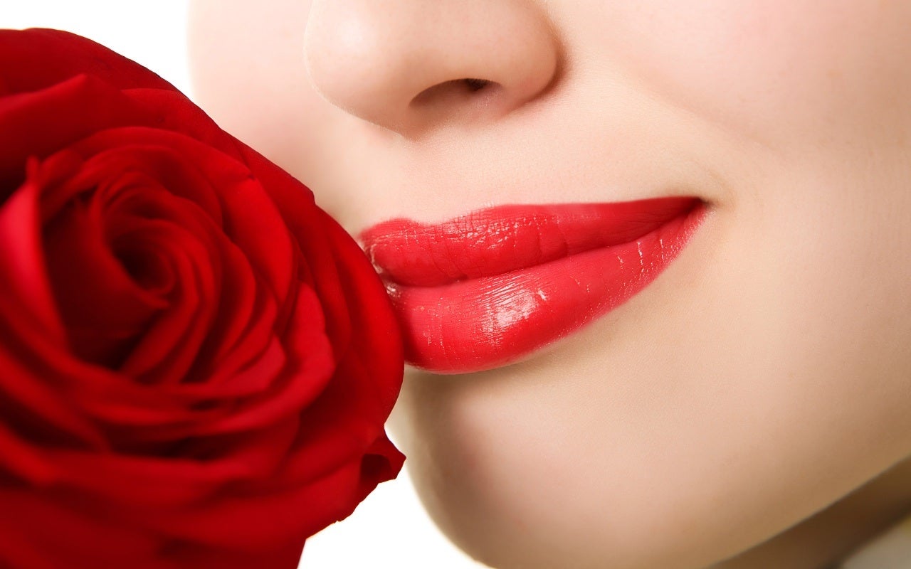 El arma de seducción más afectiva: Estupendos trucos para maquillar labios