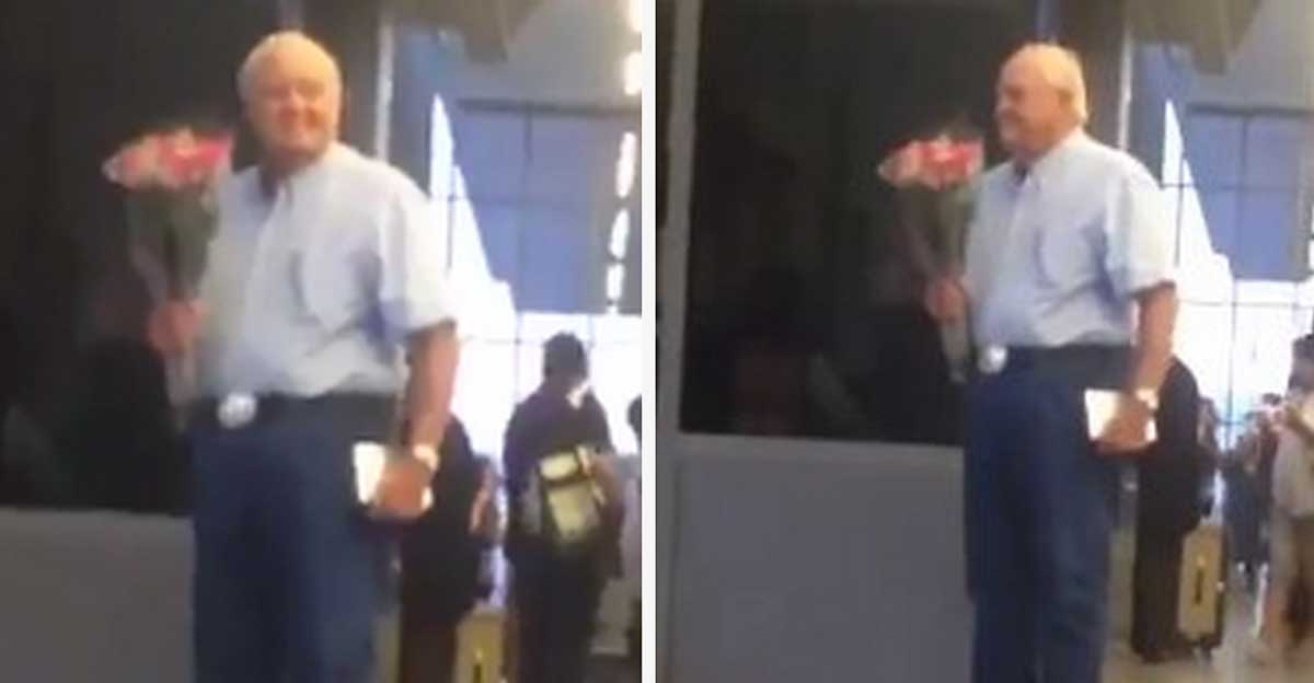 VIDEO: Con flores en sus manos un enamorado abuelito espera ansioso a su esposa en aeropuerto