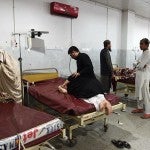 Al menos 100 muertos en Pakistán tras sismo en el sur de Asia2