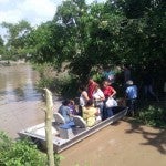 Crecida del Río Ulúa afecta ex campos bananeros en El Progreso3