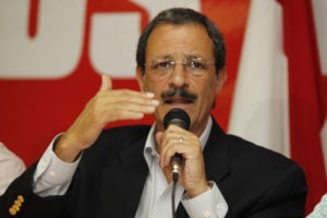 Mauricio Villeda lanza “vasazo”, pero de críticas a la Fiscalía.