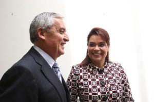 Otto Pérez y Roxana Baldetti, en 2012. FOTOS: CARLOS SEBASTIÁN