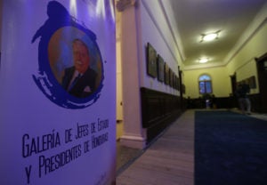 El polémico general Carías encabeza la galería de retratos de ex presidentes exhibidos en el museo.