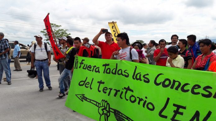 Protestan en contra de peaje en San Manuel