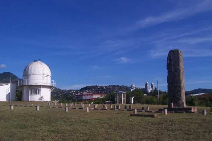 Observatorio astronómico de la UNAH