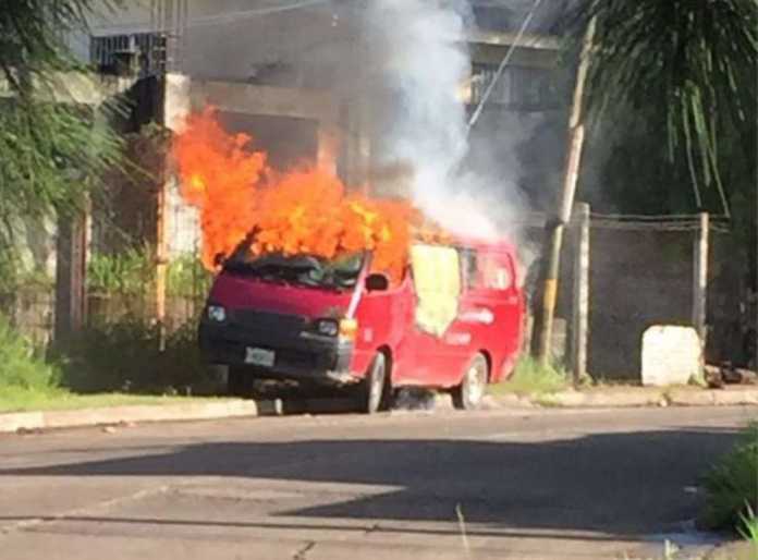 quemar carro repartidor de café El Indio