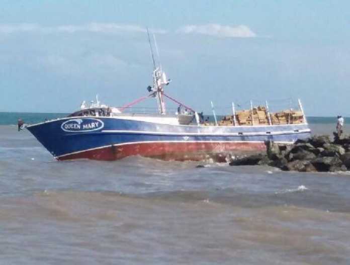 Naufraga embarcación en La Ceiba