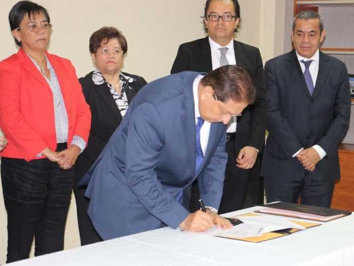 Institutos de previsión social de Honduras firmaron convenio