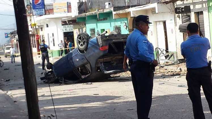 Carro que explotó en Copán