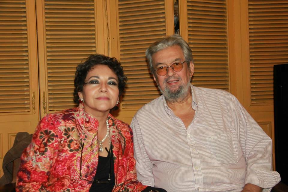 Anarella Vélez y su esposo y poeta Rigoberto Paredes.