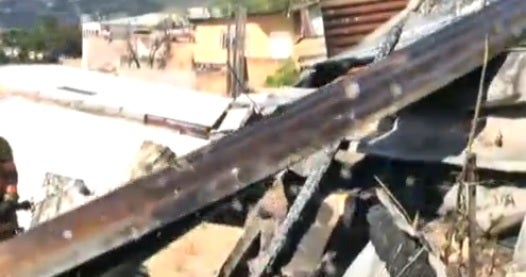 Se incendia casa en colonia La Esperanza en Tegucigalpa
