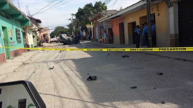 explota carro en Copán