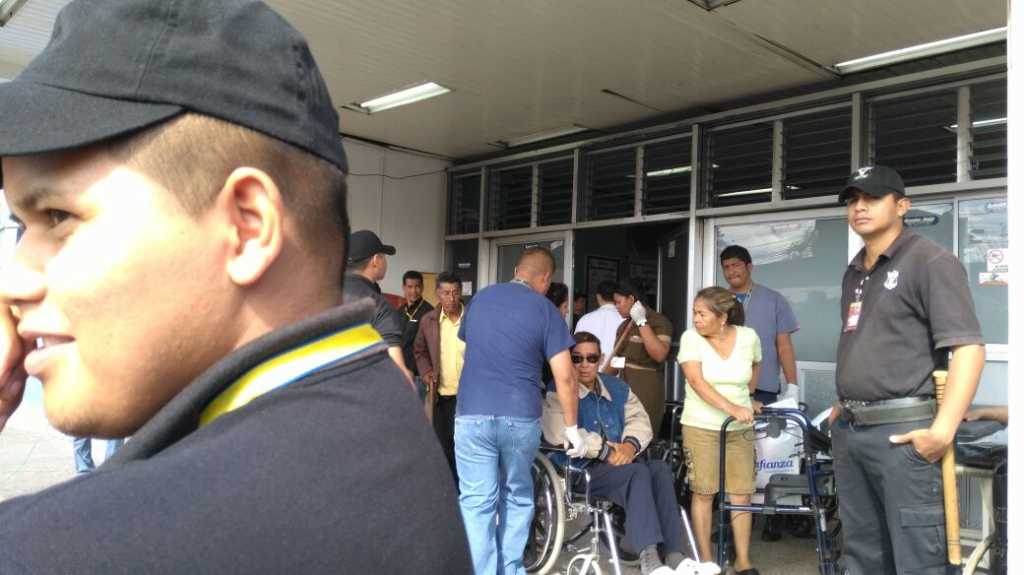 Mientras los heridos eran asistidos en la capital