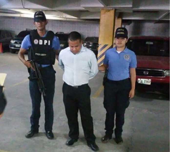 Detenido de la SAR Un empleado