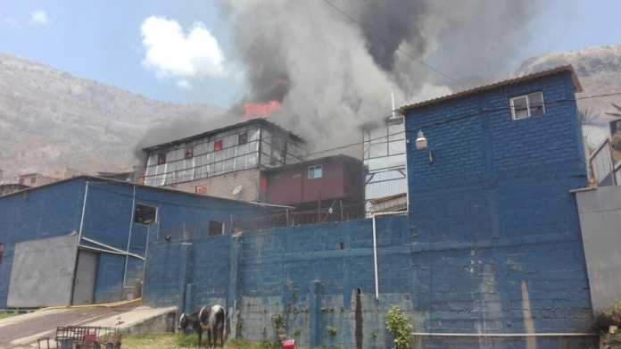 incendio de negocios en Tegucigalpa