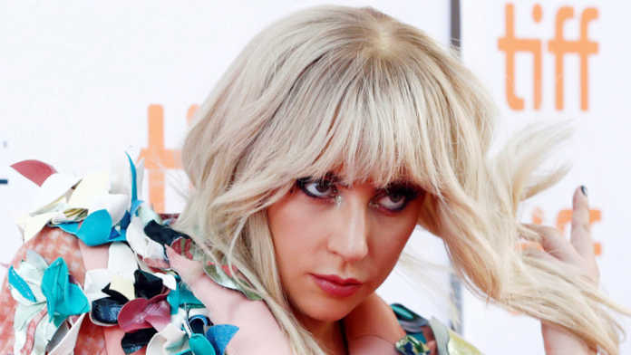padece Lady Gaga