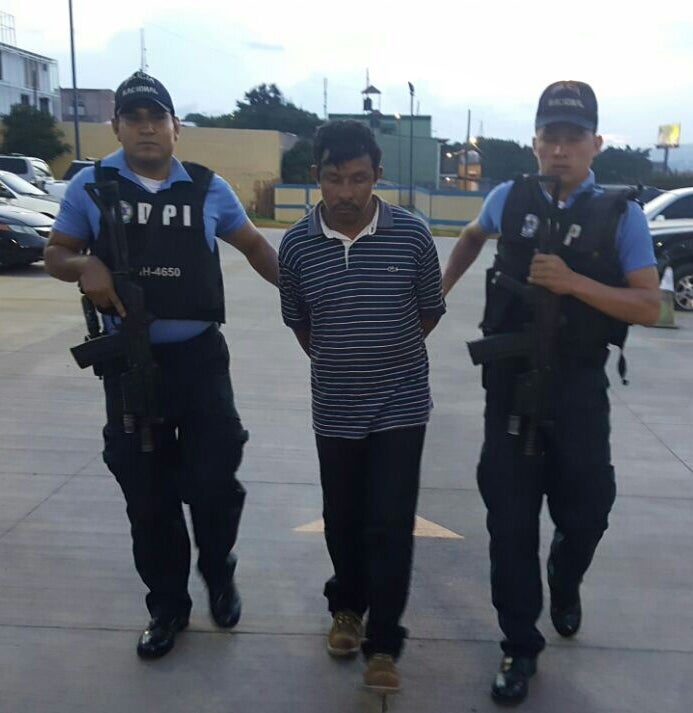 padre violador en Tegucigalpa