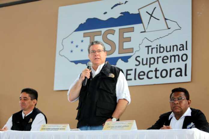 Las autoridades del Tribunal Supremo Electoral (TSE) revelaron que aproximadamente 50 mil hondureños podrán votar en Estados Unidos.
