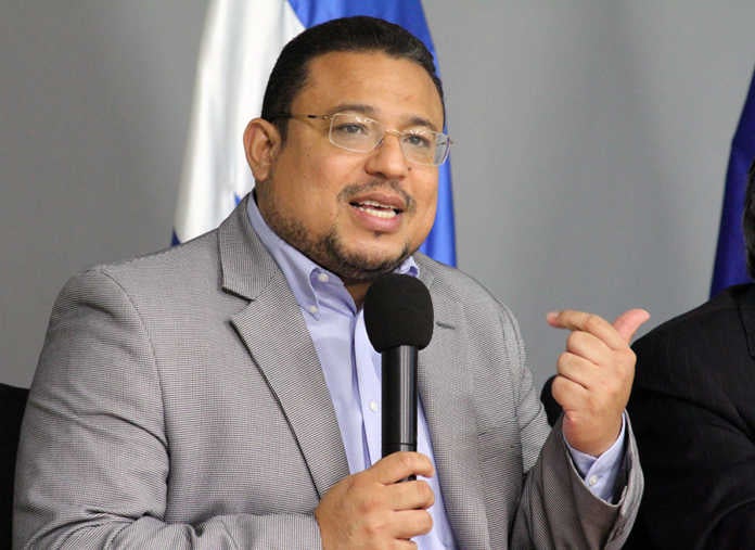 El dirigente de sociedad civil, Omar Rivera, enfatizó que el pueblo debe castigar en las urnas a los candidatos vinculados al crimen.