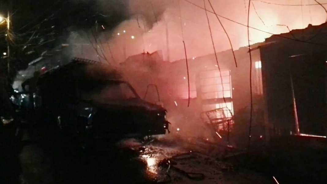 Incendio en fábrica de muebles en Tegucigalpa