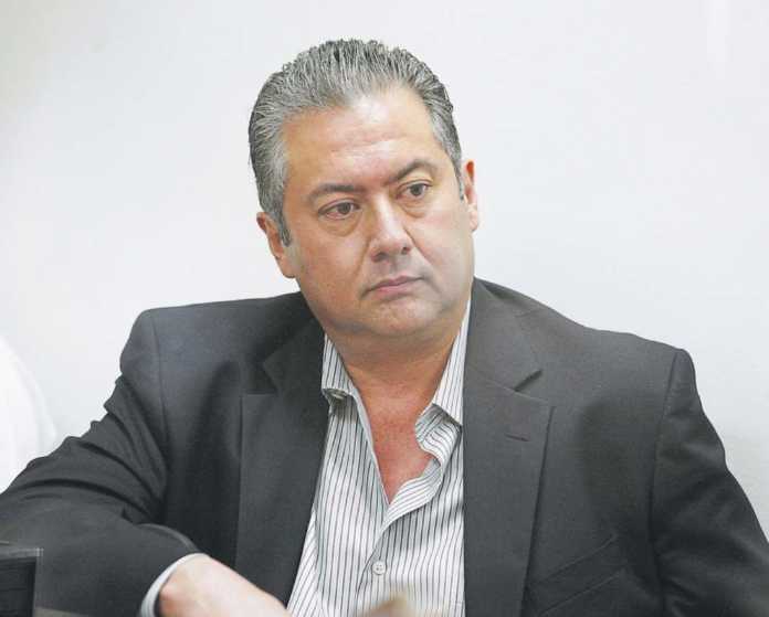 dt.common.streams.StreamServer (3) condenan a ex viceministro Cardona