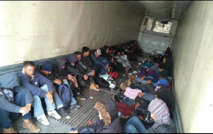 Detienen a 83 inmigrantes hondureños en México