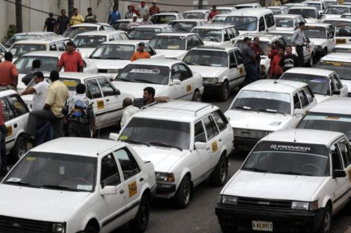 Taxistas en Tegucigalpa