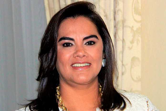 Rosa Elena de Lobo Rosa Elena de Lobo
