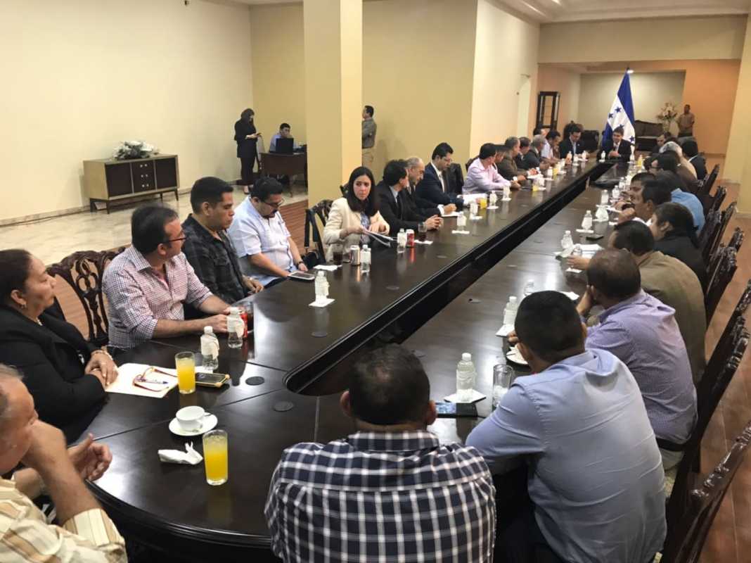pre-diálogo en Honduras