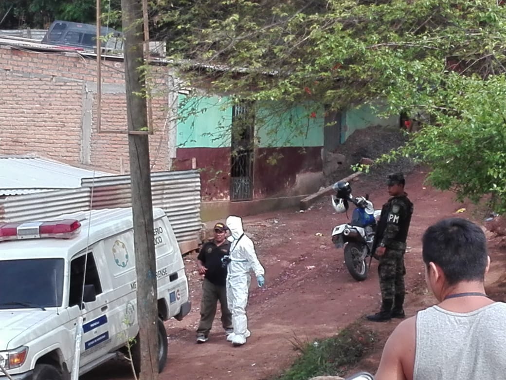 mujer asesinada en pulpería en Tegucigalpa