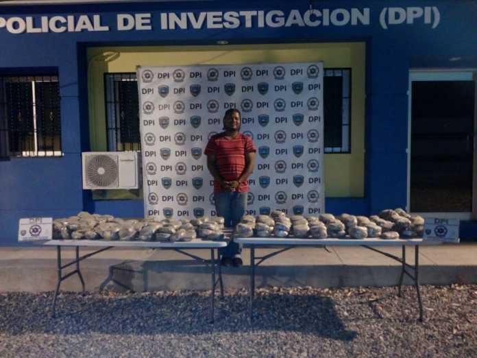 Hombre detenido en La Ceiba