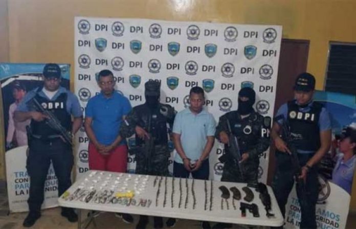 detenidos con armas y droga en El Progreso