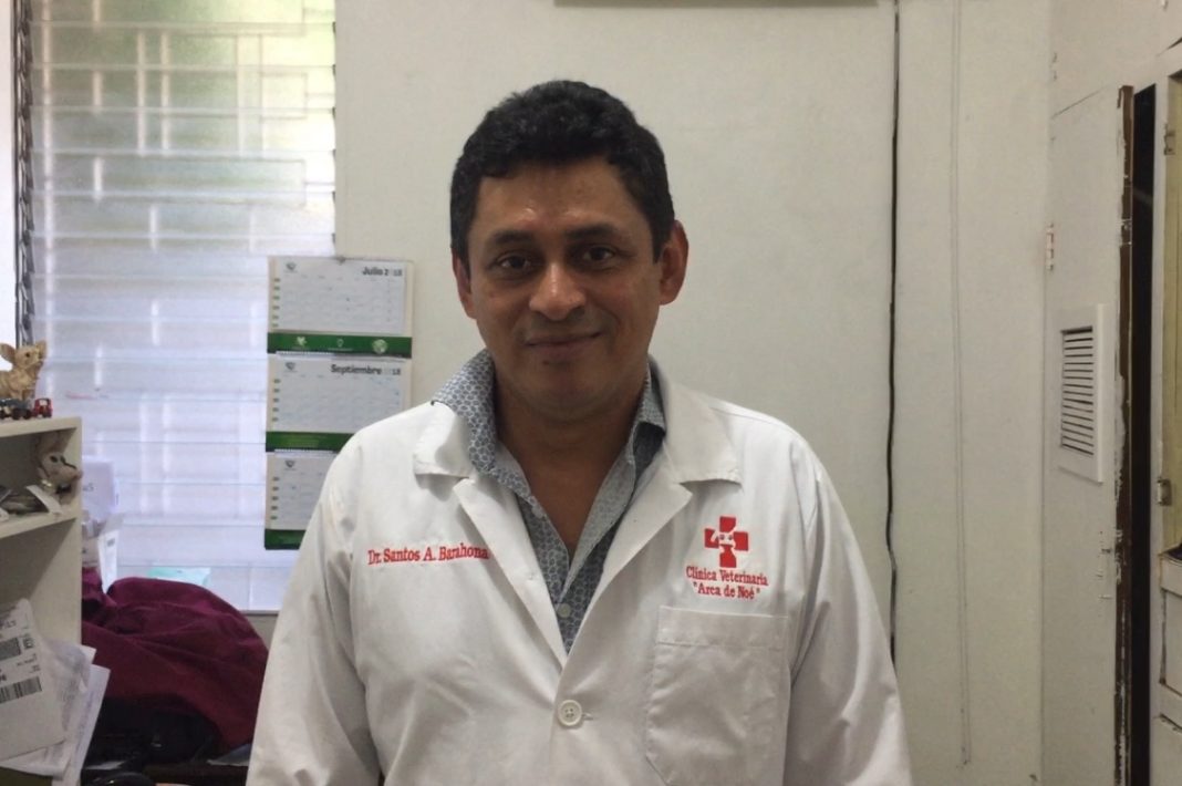 Dr. Santos Arturo Barahona