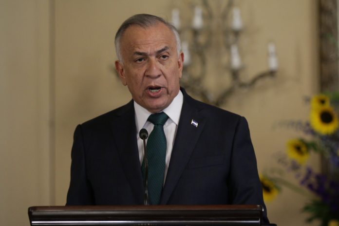 Mauricio Oliva Mauricio Oliva