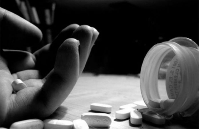 25 casos de intento de suicidio 25 casos de intento de suicidio