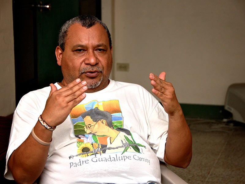 Padre Melo llama a transformar la dura realidad de Honduras en Navidad