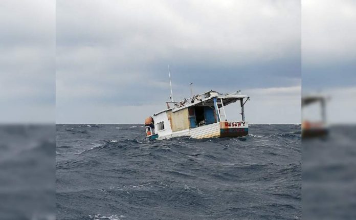 pescadores rescatados en Utila