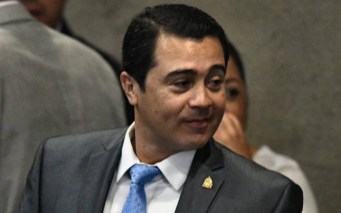 Tony Hernández Tony Hernández