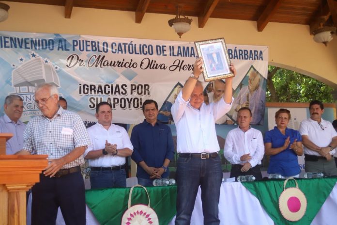 Mauricio Oliva Mauricio Oliva
