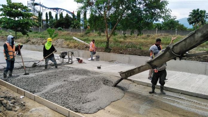 Pavimentación en Col. Luisiana (3)