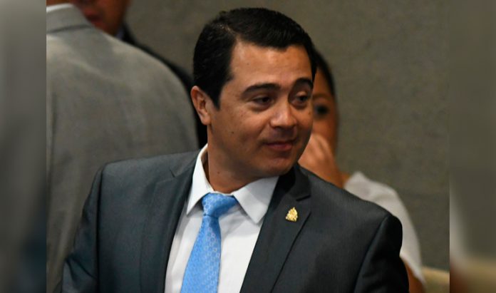 Tony Hernández Tony Hernández