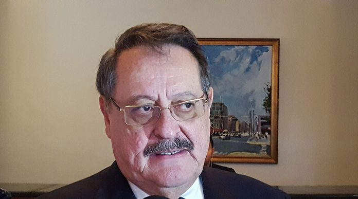 Edmundo Orellana Edmundo Orellana
